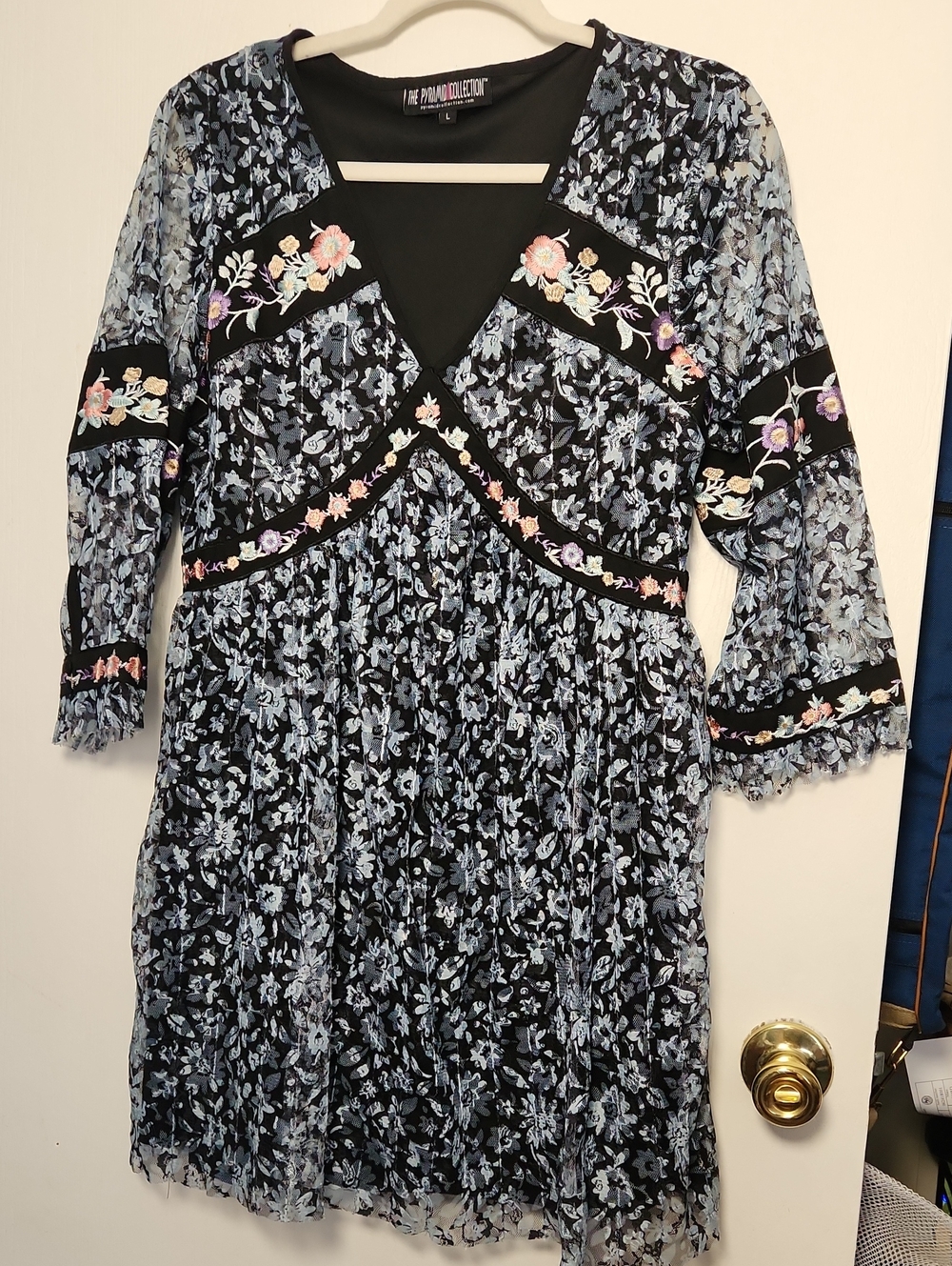 The Pyramid Collection Top